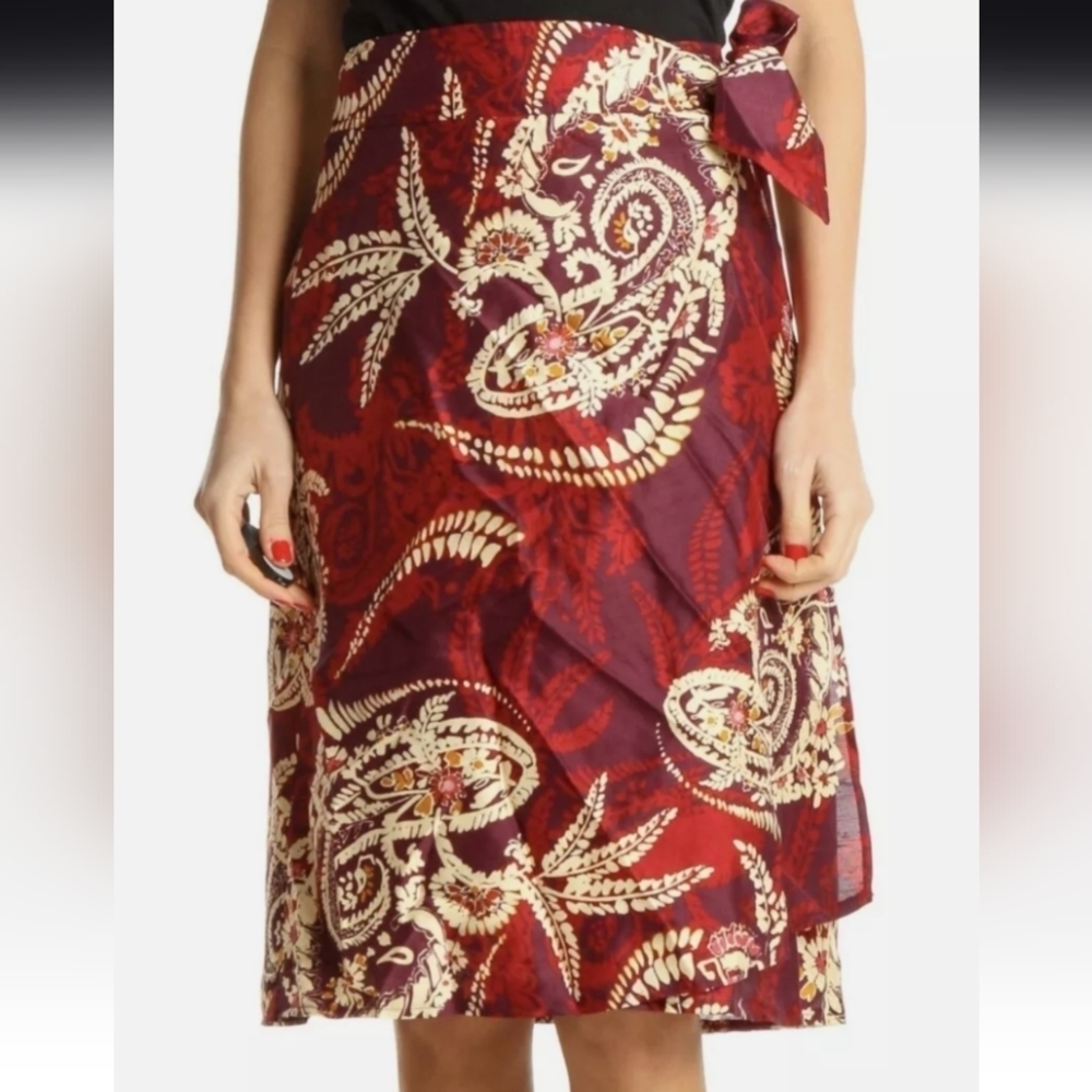 Talbots 100% Silk Flora/Red Paisley Wrap Skirt Size 14 P EUC